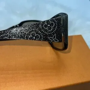 Louis Vuitton | Accessories | Louis Vuitton Monogram Mahina  display picture 1